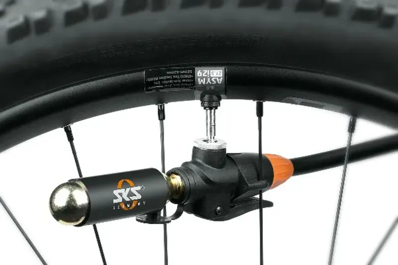 SKS TL Head Set Tubeless Inflation Pump Head 2-16g Refill in Black-2