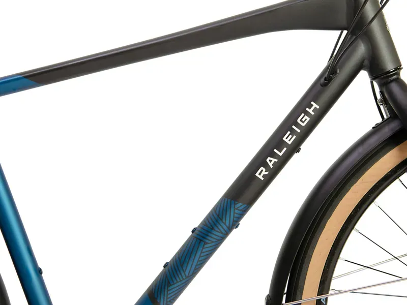 2020 Raleigh Strada City 650b Hybrid Bike in Blue-3